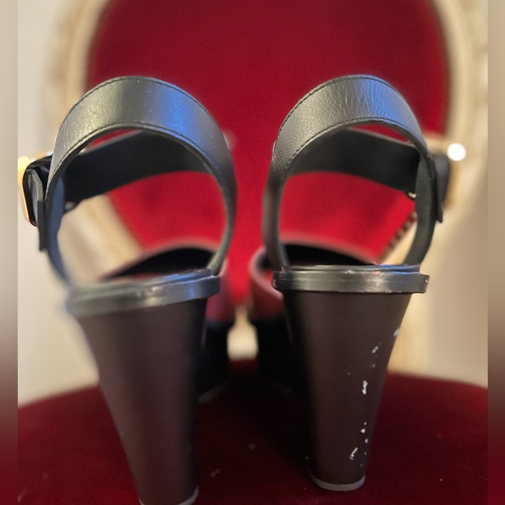 Marni Anatomical Wedge Sandal. Never worn! - Picture 4 of 5